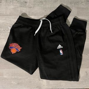 Adidas Knicks jogger 10-12